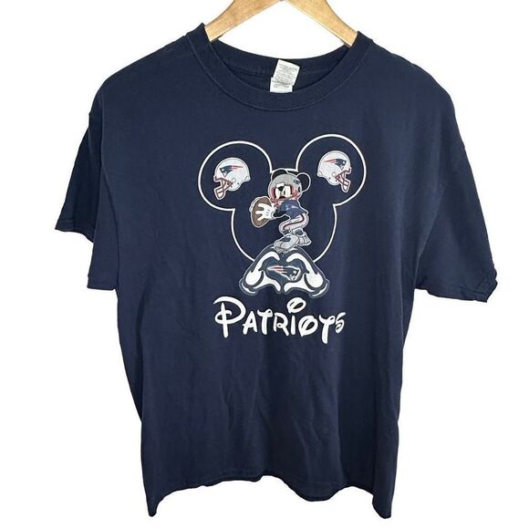 NFL new england patriots Disney Theme Graphic short sleeve t-shirt - Picture 1 of 6